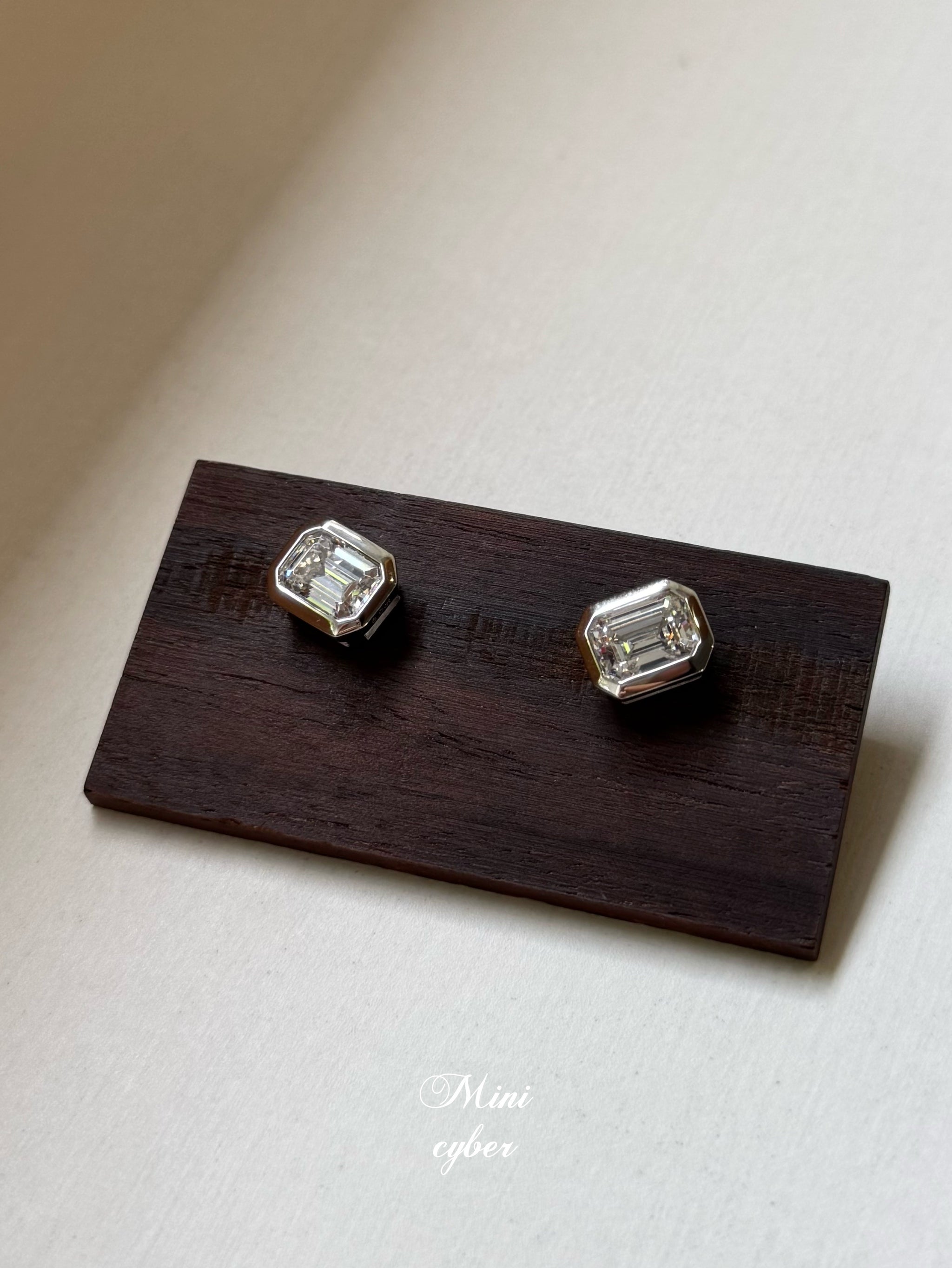 Enchanted Square Diamond Reverie Earrings