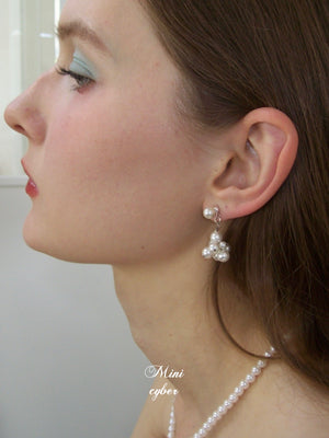 Bountiful Pearl Drops Earrings