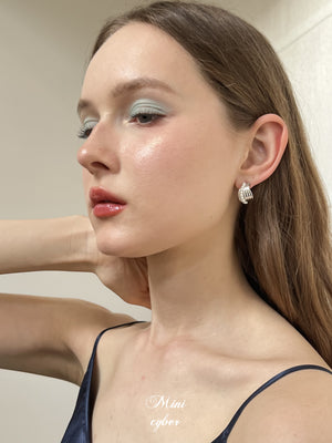 Pearlescent Flow Earrings