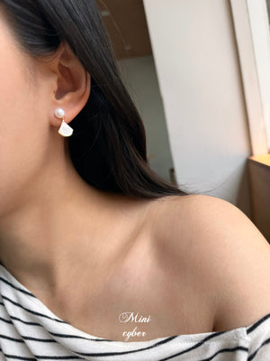 Seashell Fan Pearl Studs
