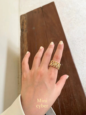 Chic C Chain Wrap Ring