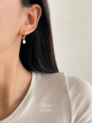 Sun-Kissed Droplet Earrings