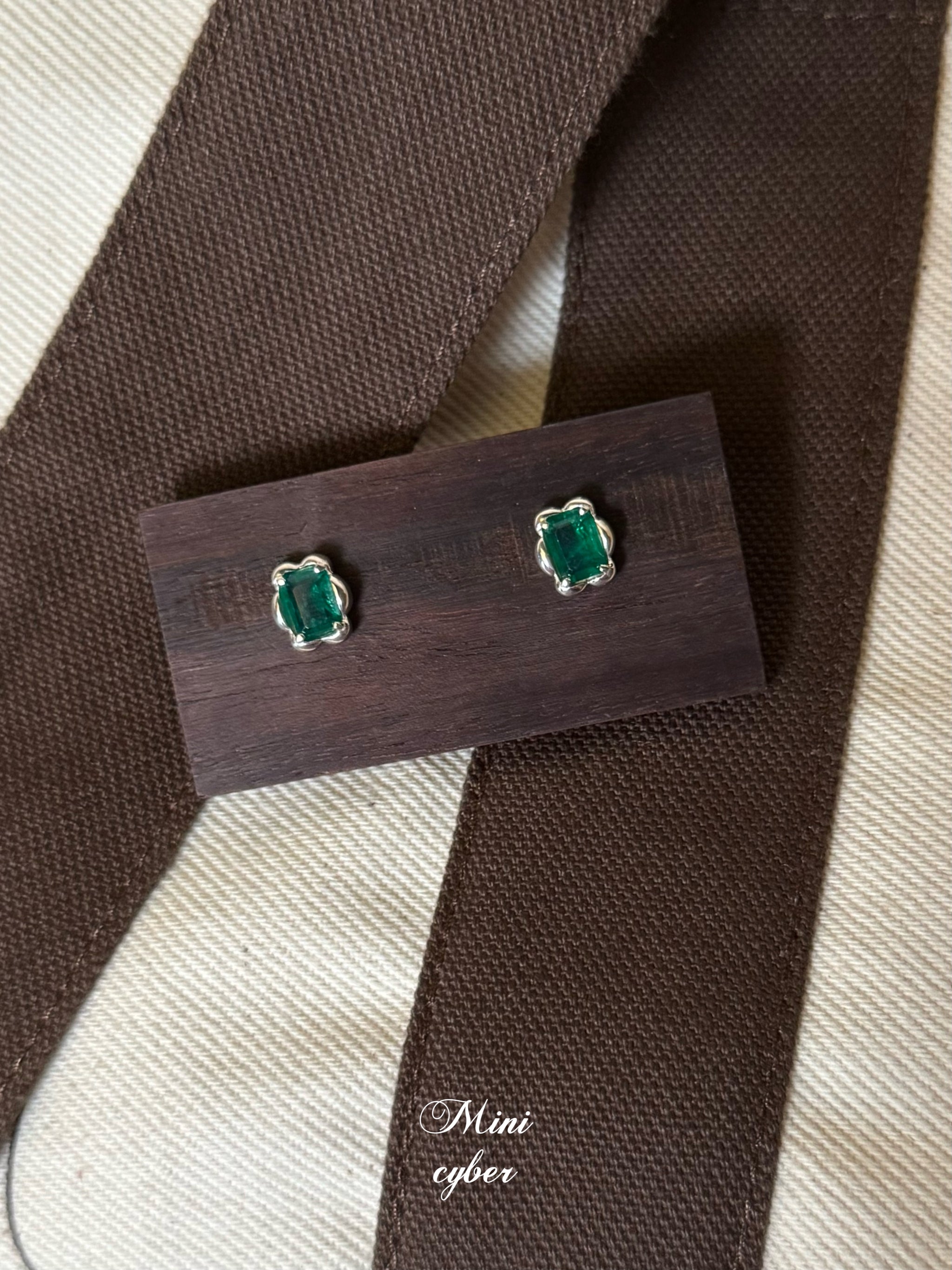 Emerald Cloud Earrings