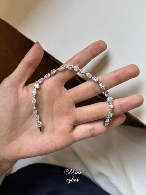 Asymmetric Full Diamond Tennis Bracelet