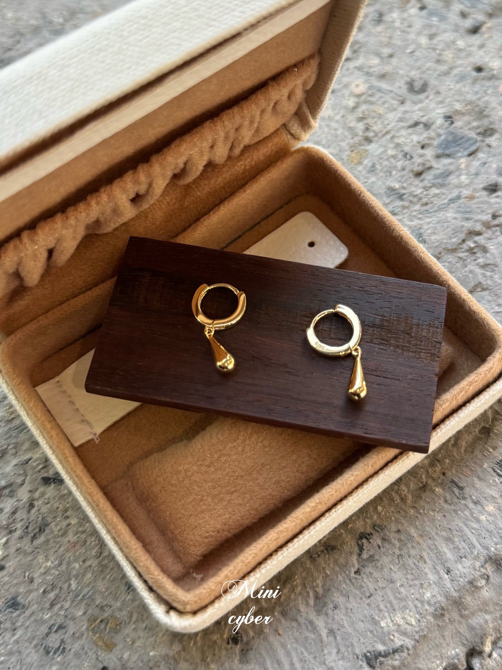 Sculptural Curved Teardrop Earrings