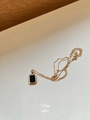 Reversible Onyx & Shell Gold Necklace