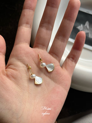 Seashell Fan Pearl Studs