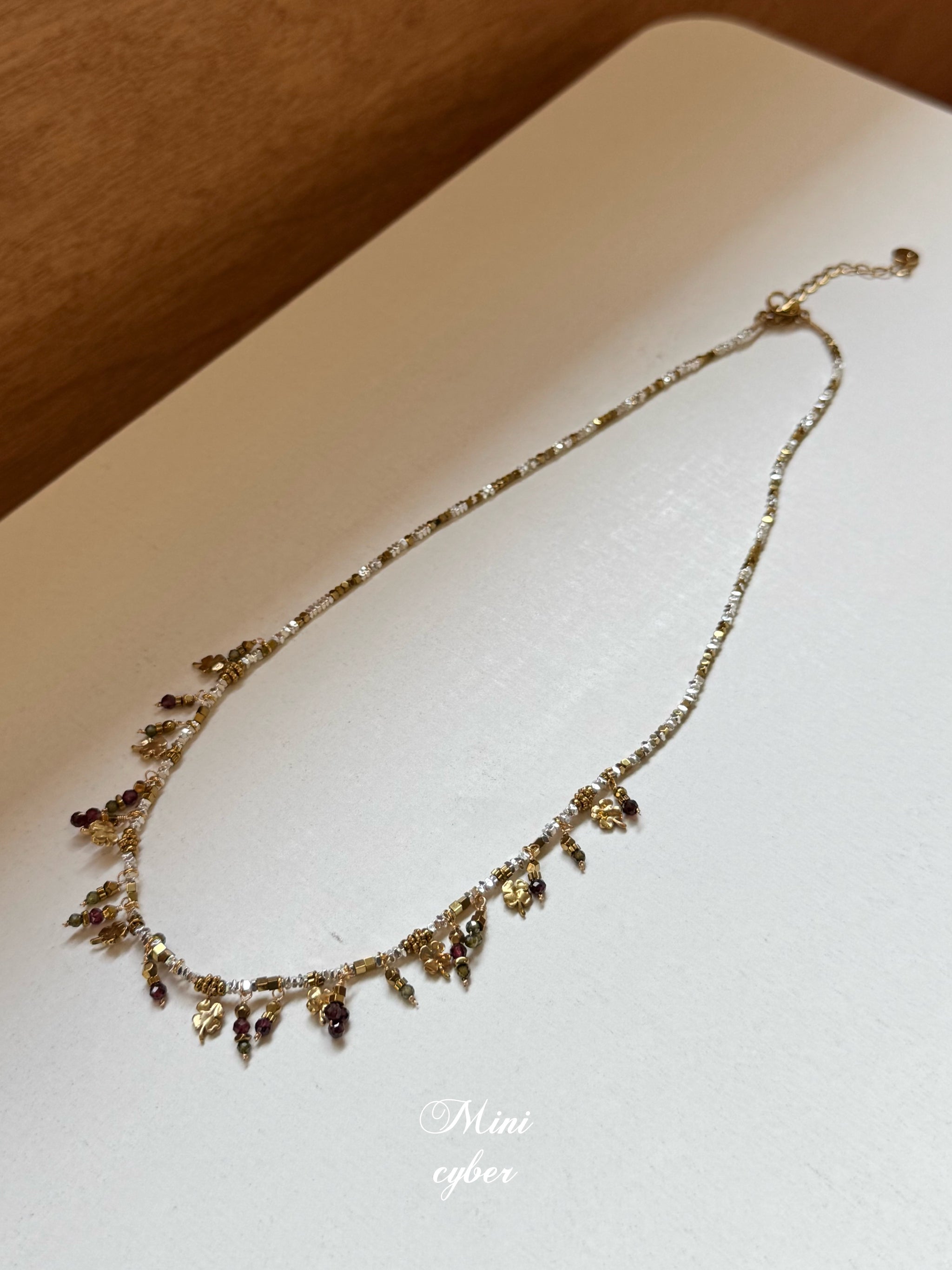 Sunset Hammered Clover Grape Necklace