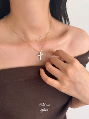 Gilded Glow Necklace Collection