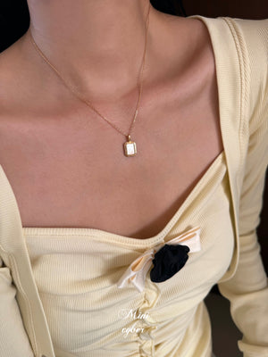 Reversible Onyx & Shell Gold Necklace