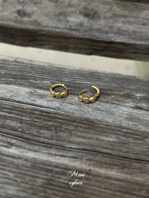 Golden Glow Earrings