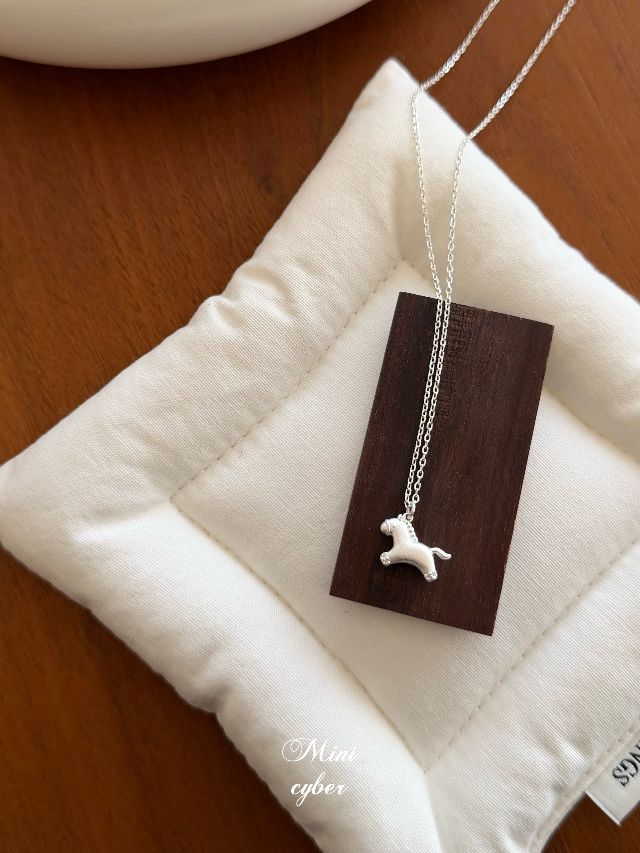 Gallant Sparkle Pony Necklace
