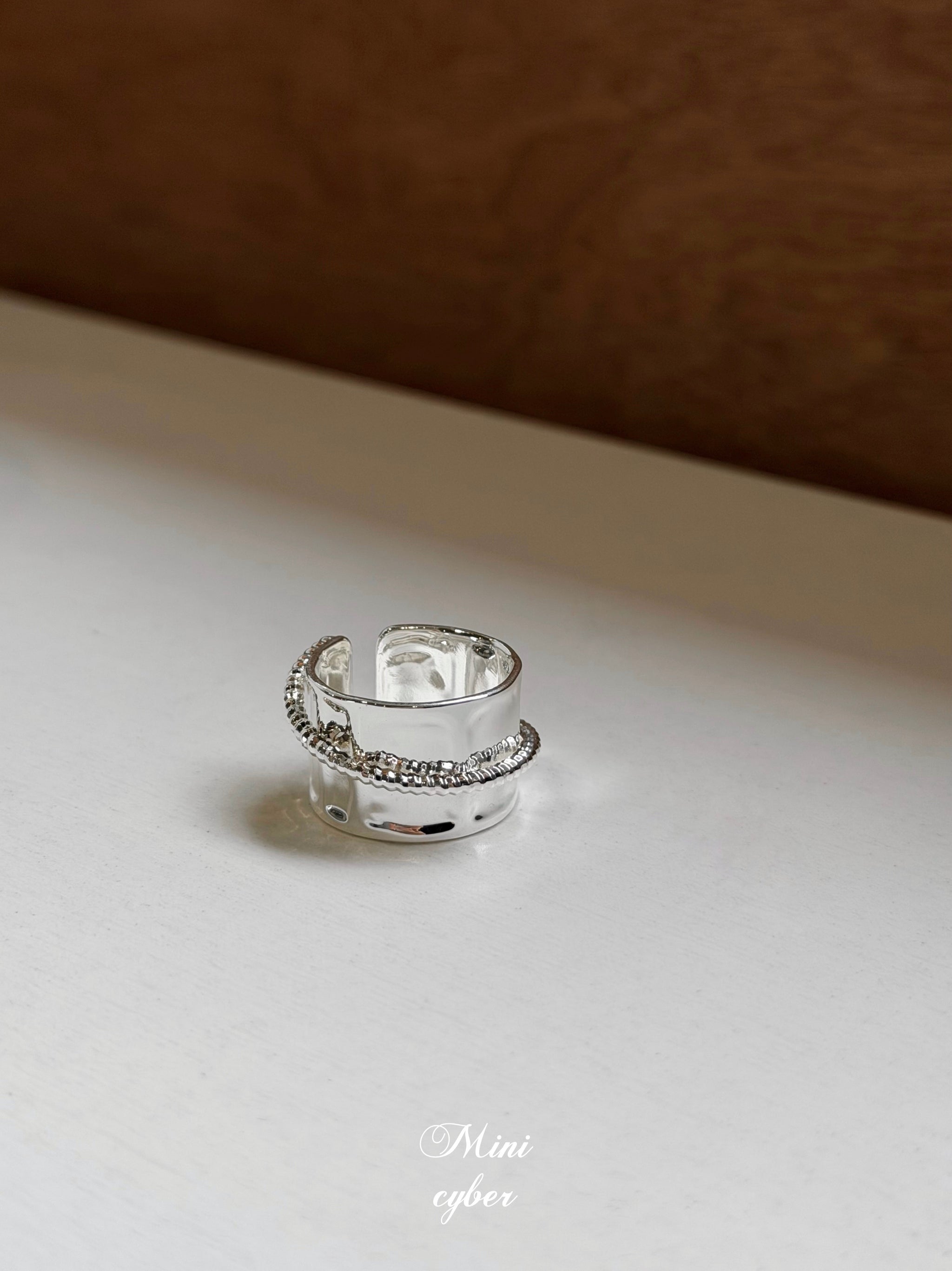 Wild Vine Texture Ring