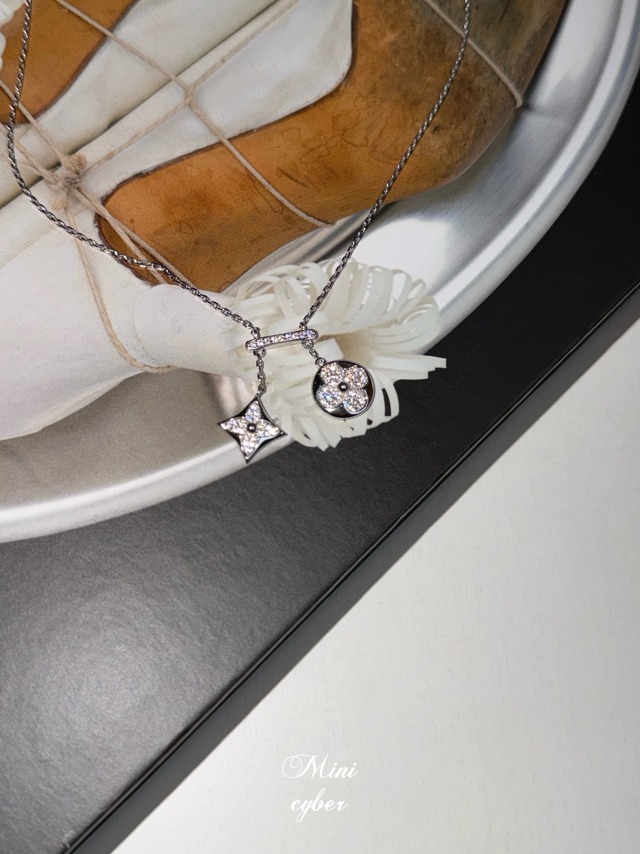 Dual Clover Balance Necklace