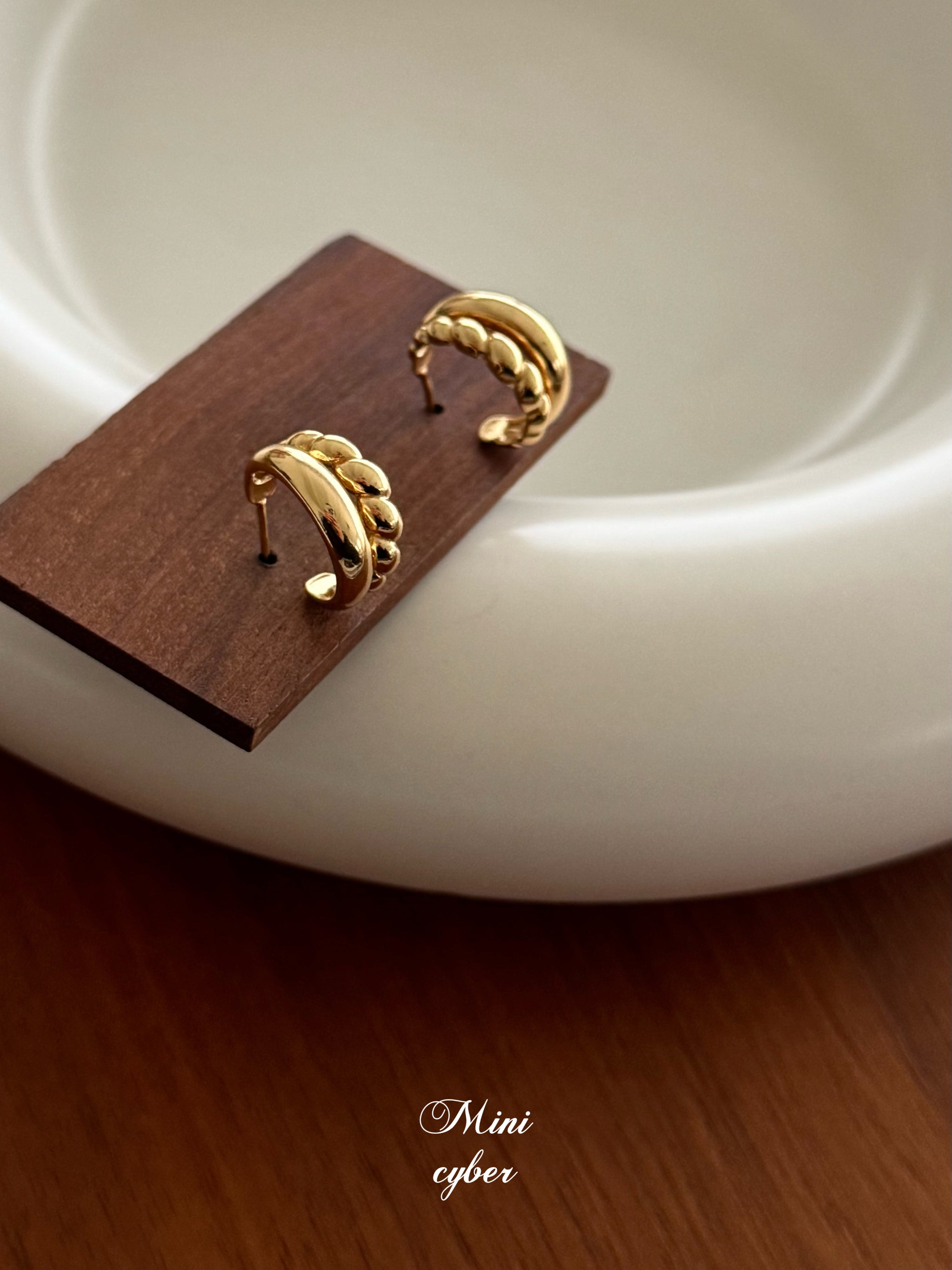Gilded Wheat Twist Studs