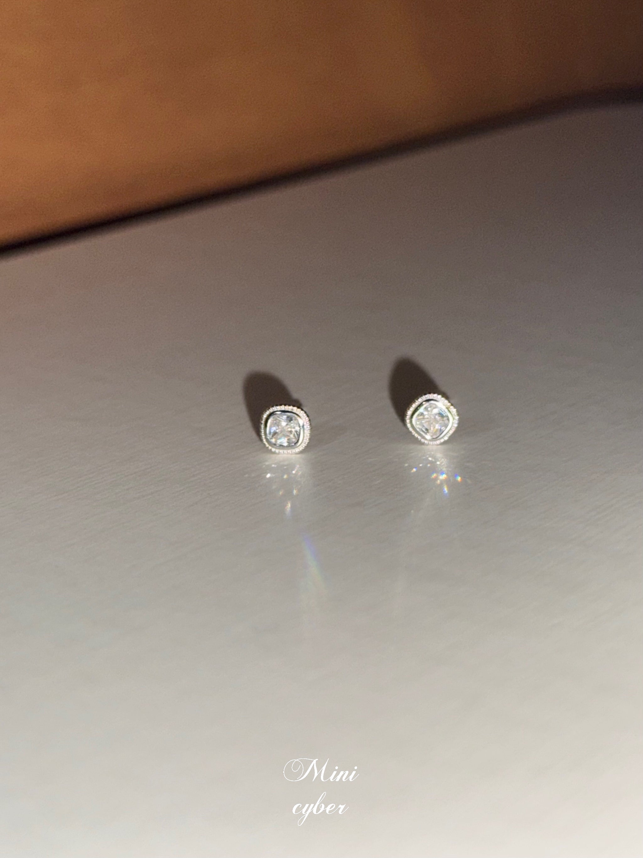 Edge Geometry Zircon Earrings