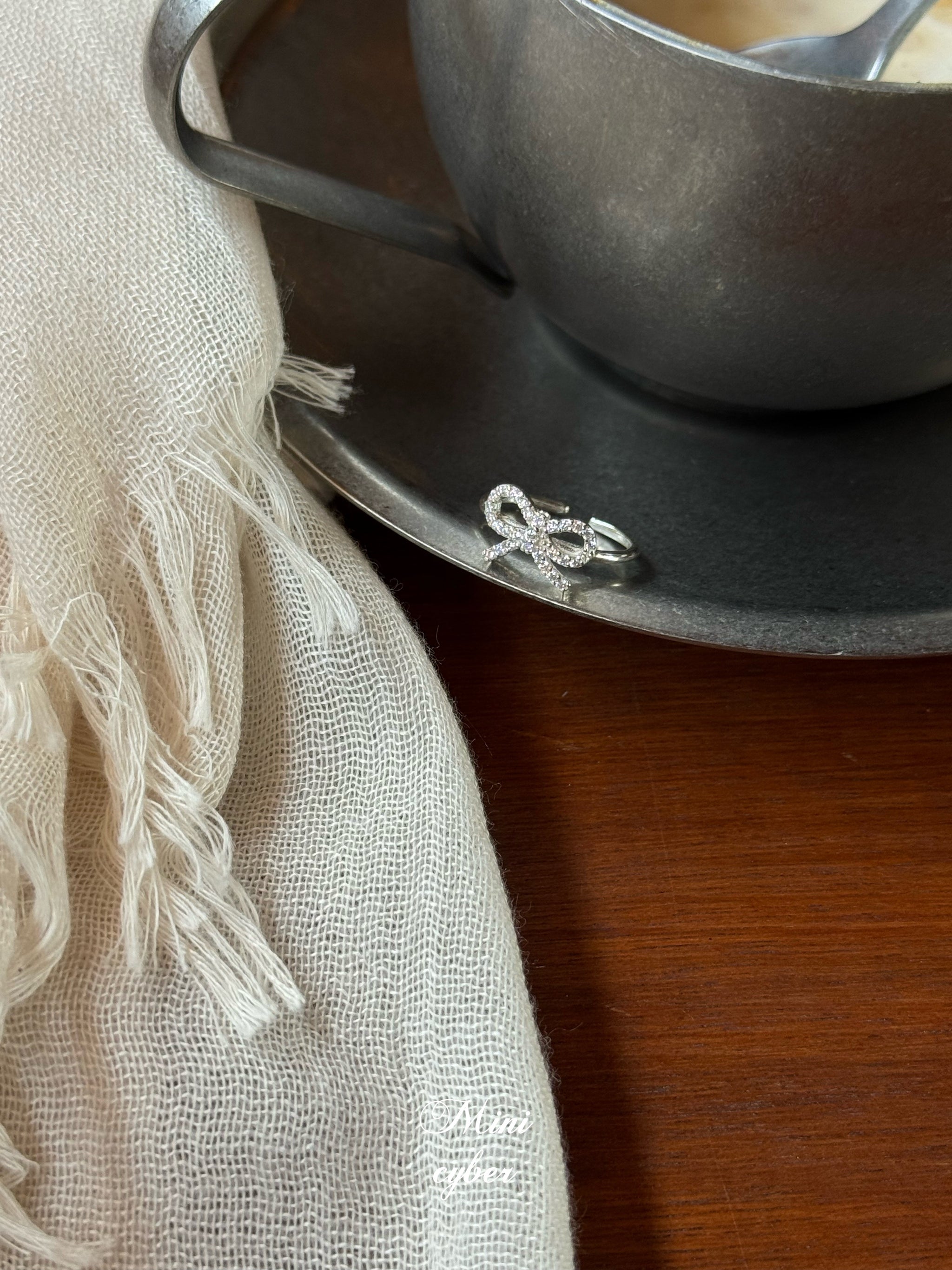 Starry Ribbon Bow Pinky Ring