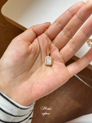 Reversible Onyx & Shell Gold Necklace