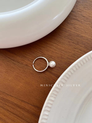 Minimalism Pearl Ring