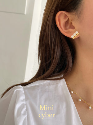 Pearly Serenade Earrings